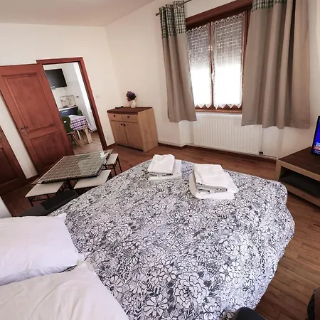 Sur L'ancienne Cave Apartman